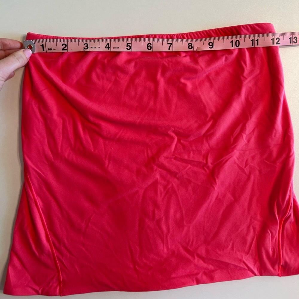 Lululemon Nulu Tube Top - Picture 5 of 5